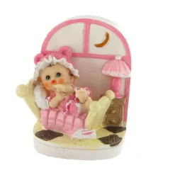 Bébé fille fenêtre Patisdécor