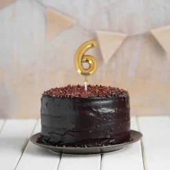 Chiffre 3D 6 doré sur pique