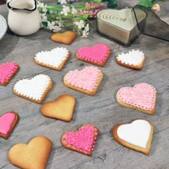 7 Découpoirs cœurs lisses assortis