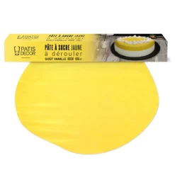 Pâte à sucre jaune étalée
