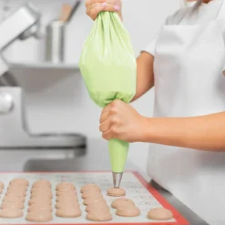 Rouleau de 100 poches pâtissières à usage unique anti-dérapantes 55 cm